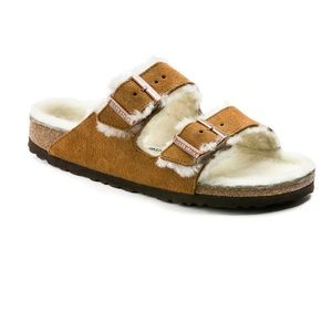 BIRKENSTOCK • Arizona Shearling